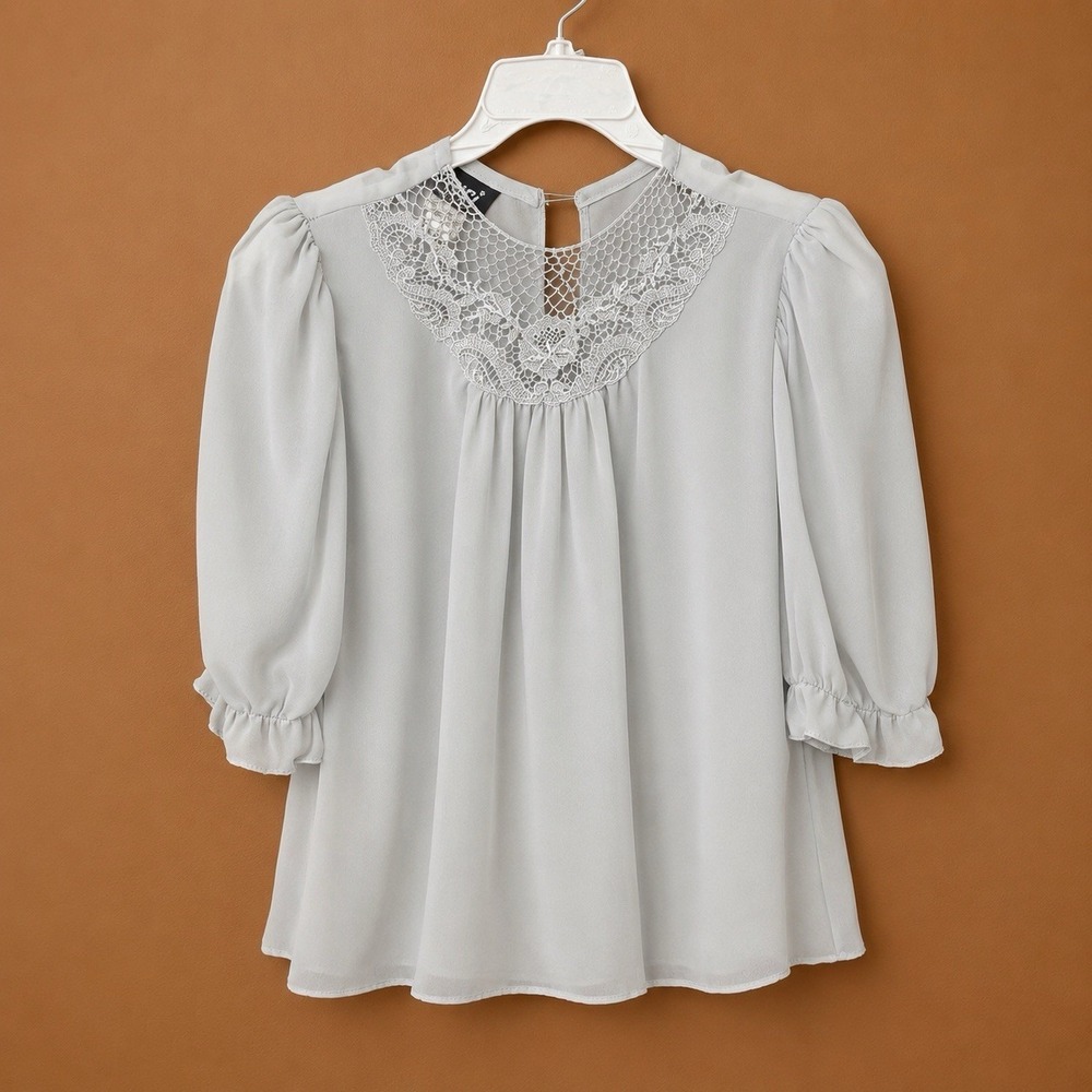 Vintage 80's Gray Lace Trim Blouse Short Sleeve Office Size Large Cottagecore